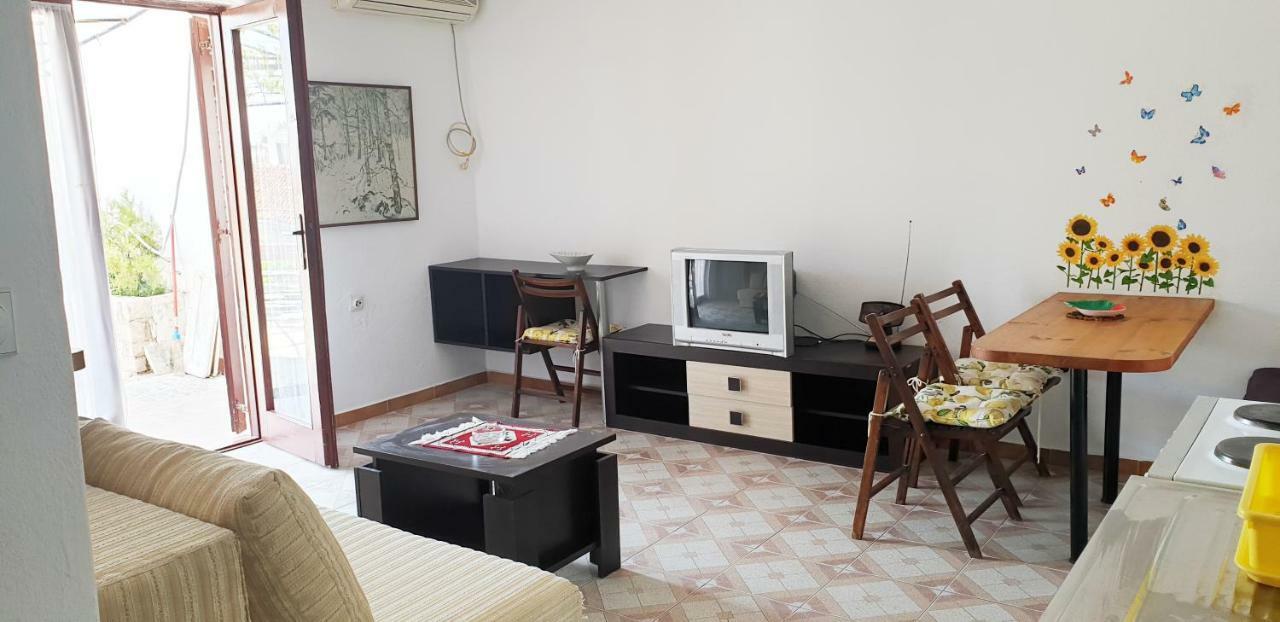 Apartments Prag อุลซิน ภายนอก รูปภาพ